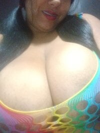 Hornyboobs81's webcam live show