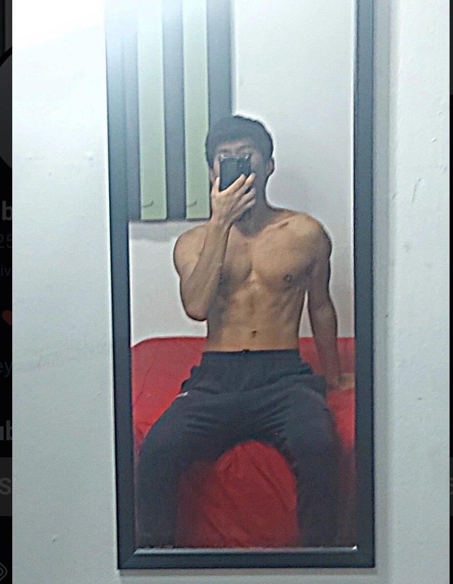 truckingarmyhut from stripchat