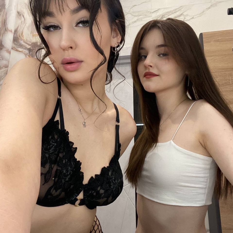 HeidiDiaz Chat Room offline