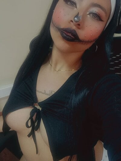 Naugthydolls_ on StripChat