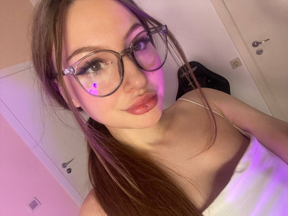 molly_rrr profile