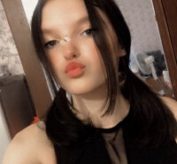 Gloriia_shy_'s Offline XXX Chat