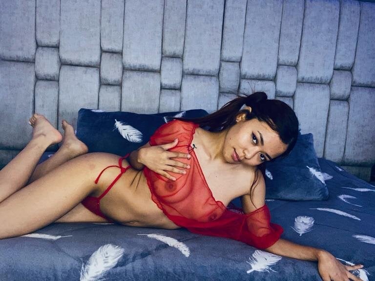 Live sex webcam photo for Linda_leee #284903473