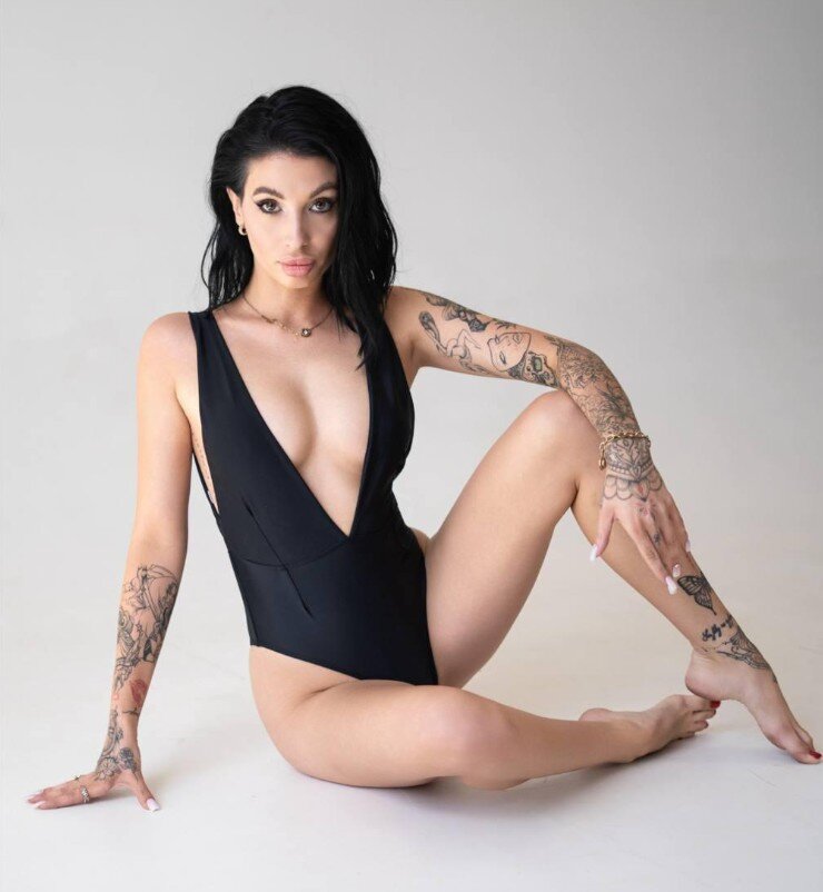 Lady_Rebeka