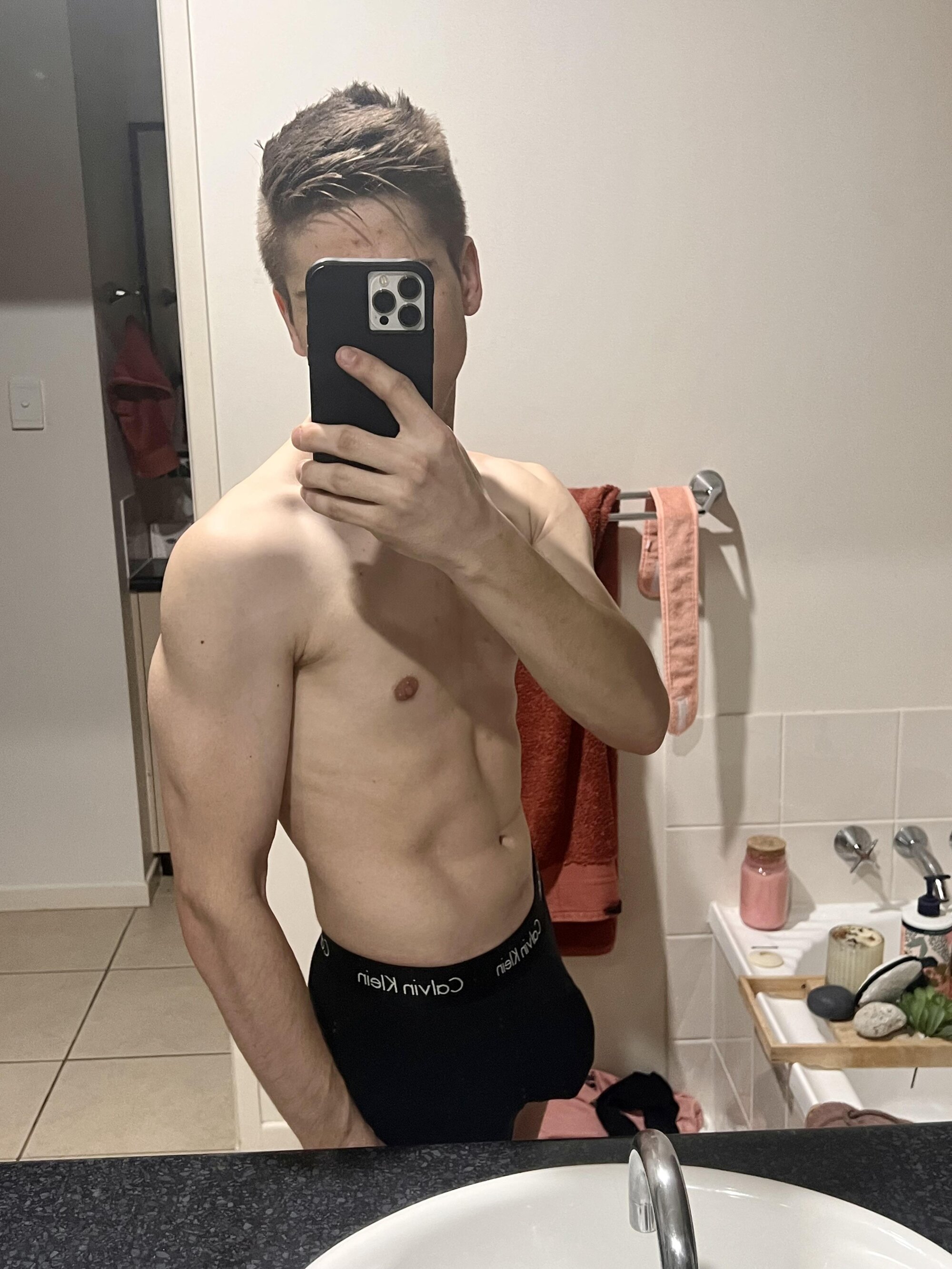 Brodydeepthroaty