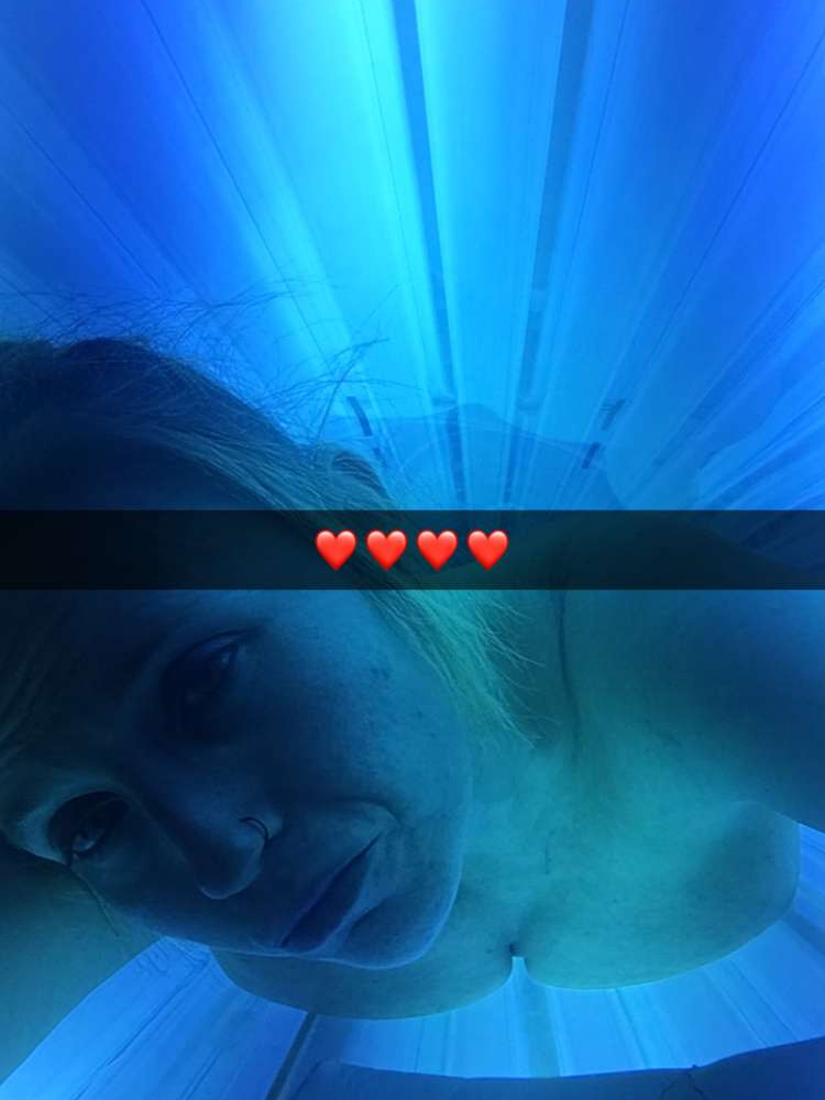 southernwet live cam model at StripChat