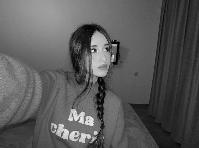 olivia_salivan