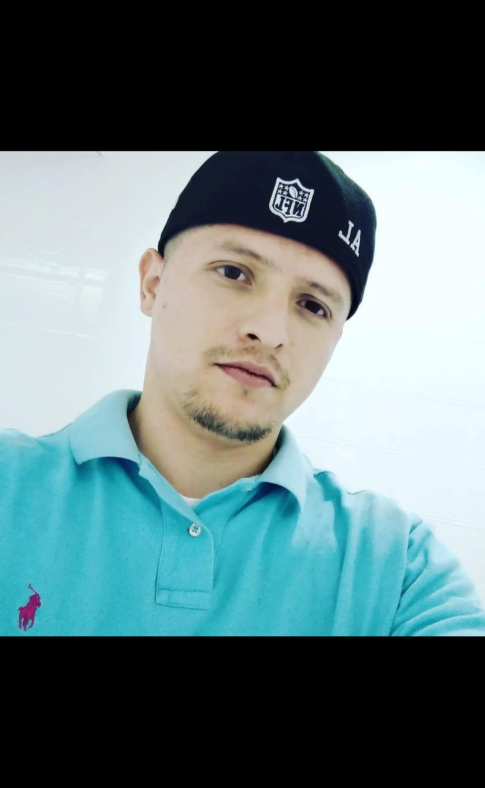 Alopez972 offline XXX-chat