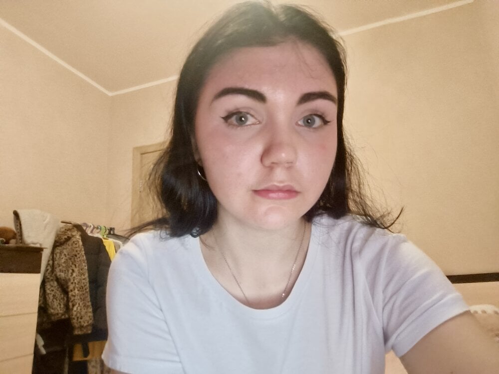 abi_bee from stripchat