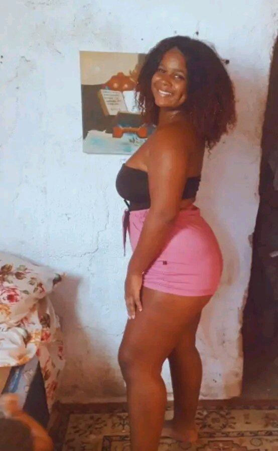 Pretinha021bxd's Offline XXX Chat