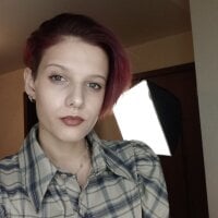 MoireCharlie's Offline Chat Room