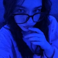 DolLike's webcam live show