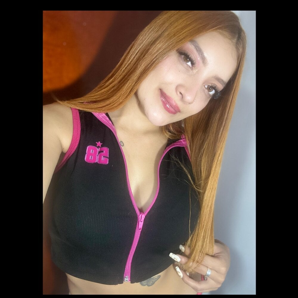 LauraSweet-'s Live XXX Chat