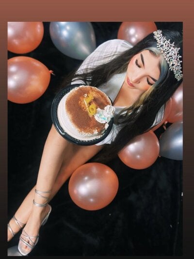 CharloteBrown_ on StripChat