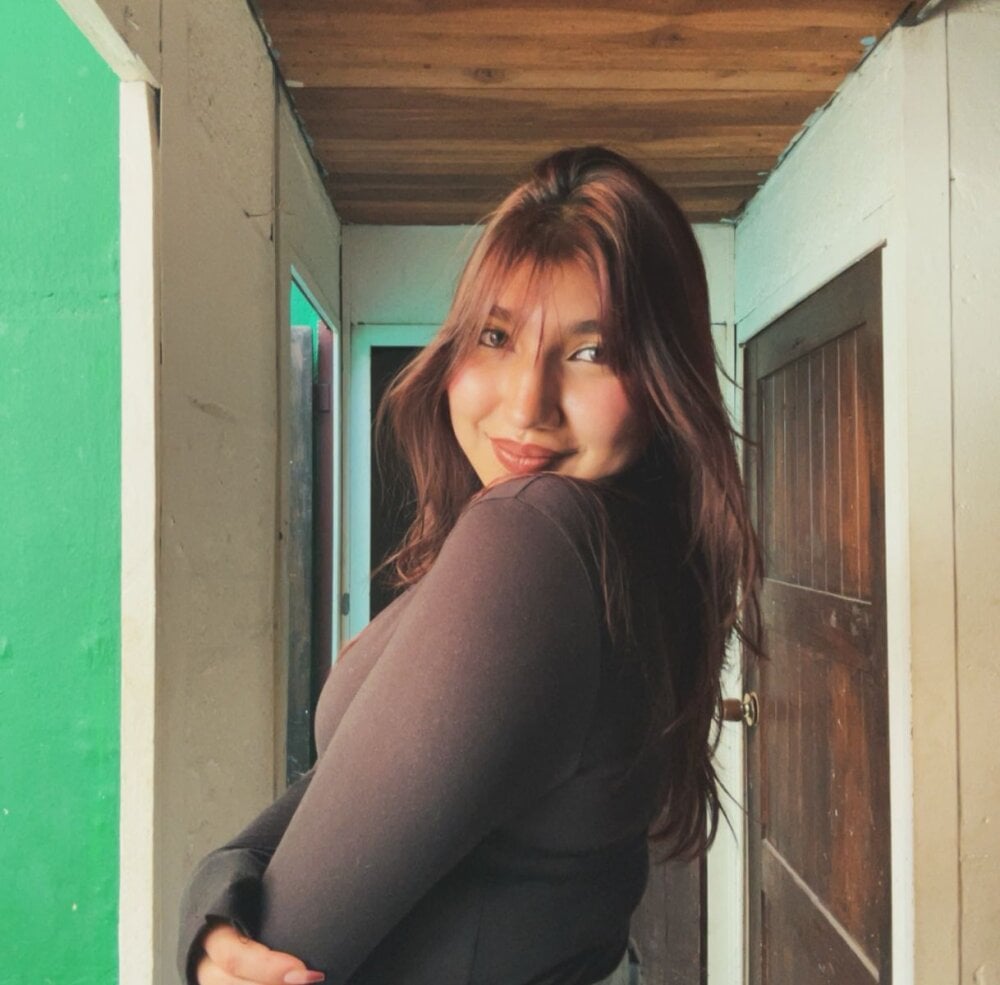 sexlivecamsites.com mia_blair_ livesex profile in small-tits cams