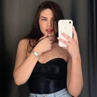 ShineSasha's Offline XXX Chat