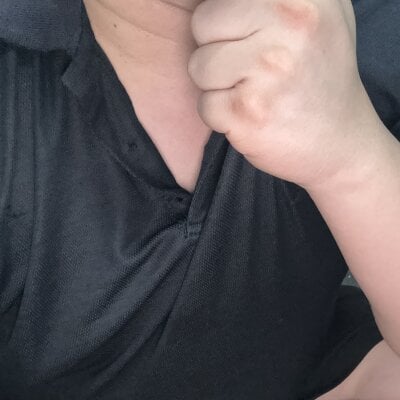 MynameissacLive Webcam