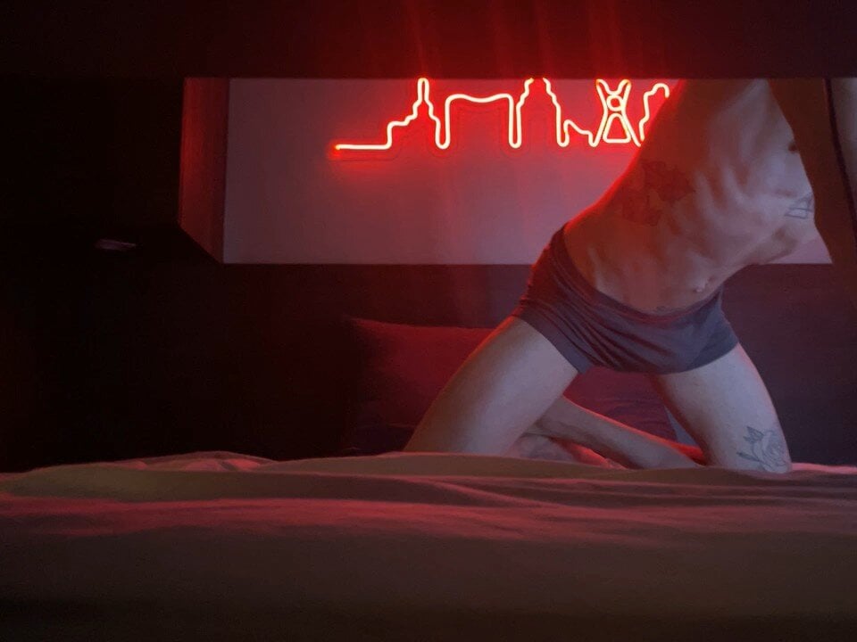 navalhadellatorre from stripchat
