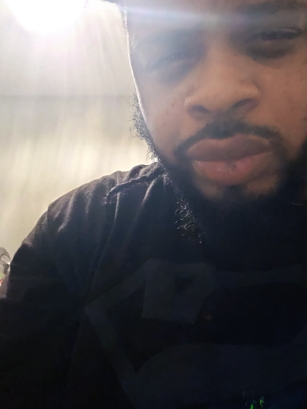 Shelovemybelly's Offline XXX Chat