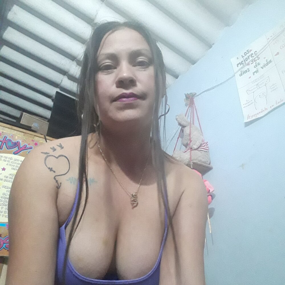 Live sex webcam photo for marianaz1234 #291867007