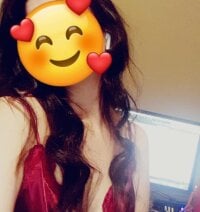 Lezbona's Offline Chat Room