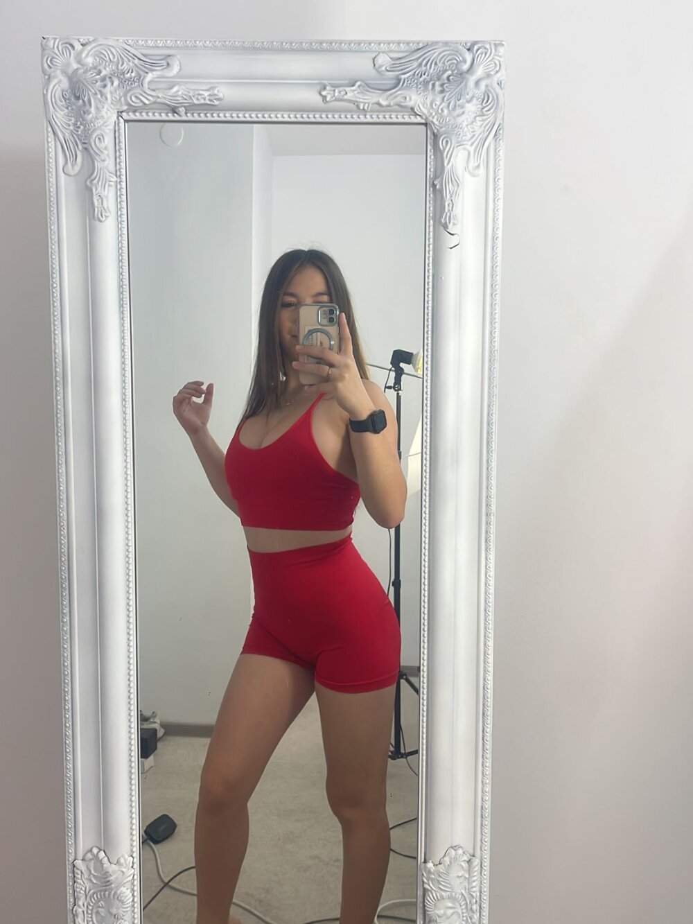 watchgirlcam.com sweetbubblegum25 livesex profile in black-eyes cams