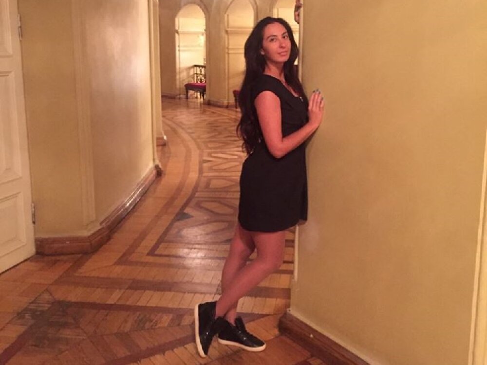 Live sex webcam photo for AsyaLu #289994131