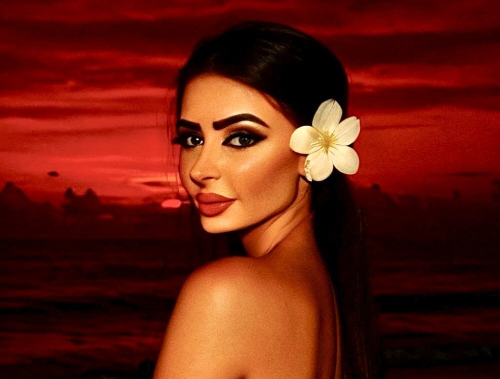 webcam-sexe.net lioraskylux livesex profile in try-to-guess-je-mappelle-mila cams