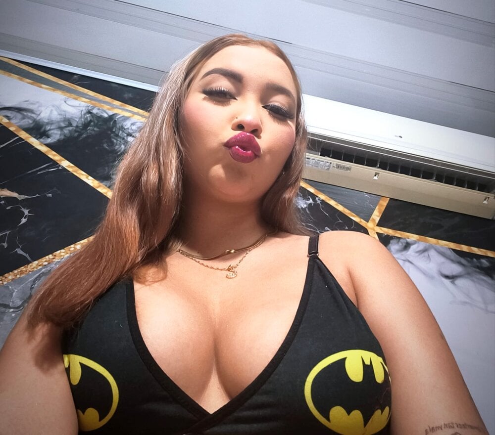 zoee_perfect from stripchat