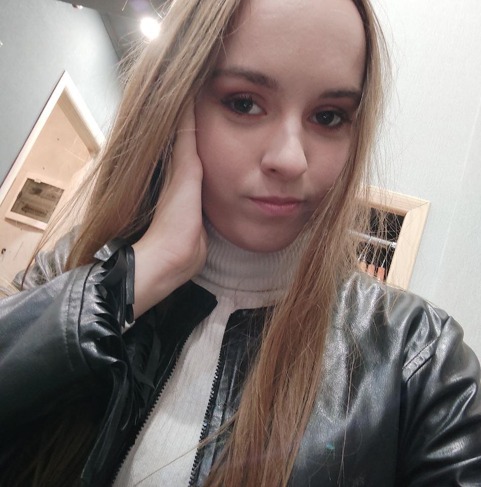 HarllyYilr 🍷 online sex chat