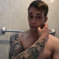 Railer47's Offline XXX Chat