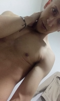 WOLT132's webcam live show