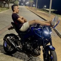 wdmen's webcam live show