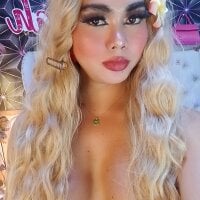 miss_strongerthanbefore03's webcam live show