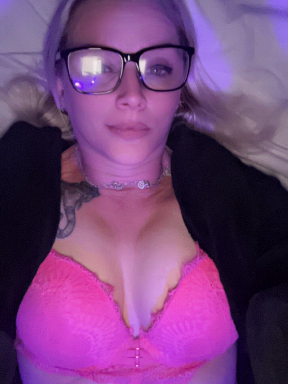 curvy-cleo from stripchat