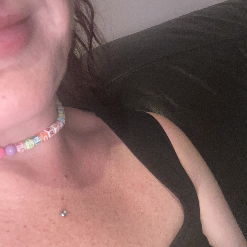 MrandMrs2019's Offline XXX Chat