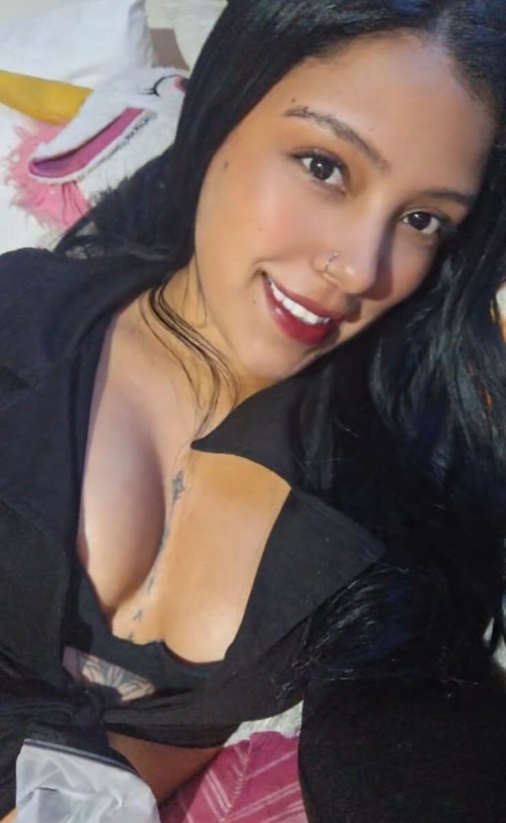 sexlivecamsites.com luly_sweett livesex profile in bisexual cams
