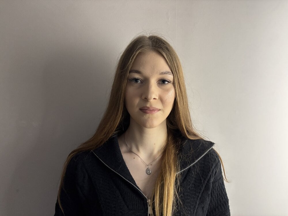 amateursex-livecam.com leonerago livesex profile in tip-me-and-im-here3 cams