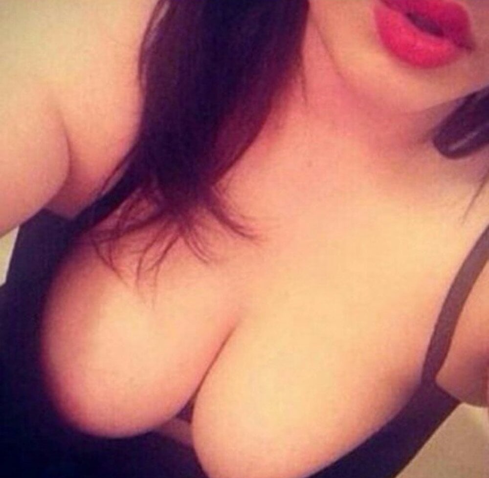 Live sex webcam photo for patrona-silina #289370768