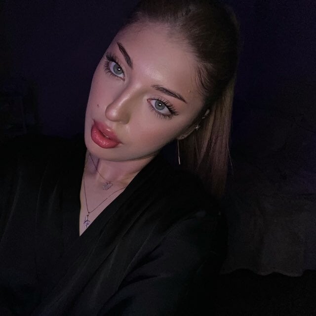 RavenLace's Offline XXX Chat