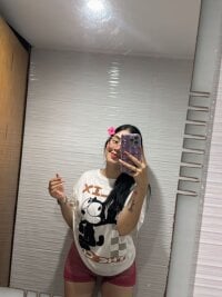 nia_may's webcam live show