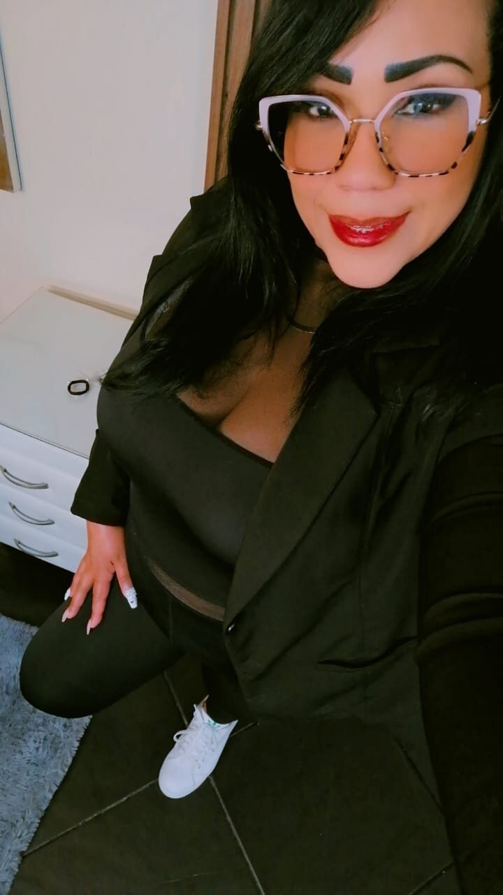 KarolWest_