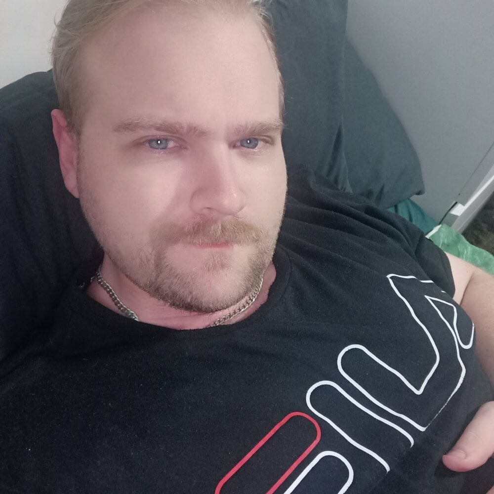 themilkerman@xh from stripchat