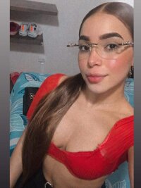 daphneandsofia's Offline Chat Room