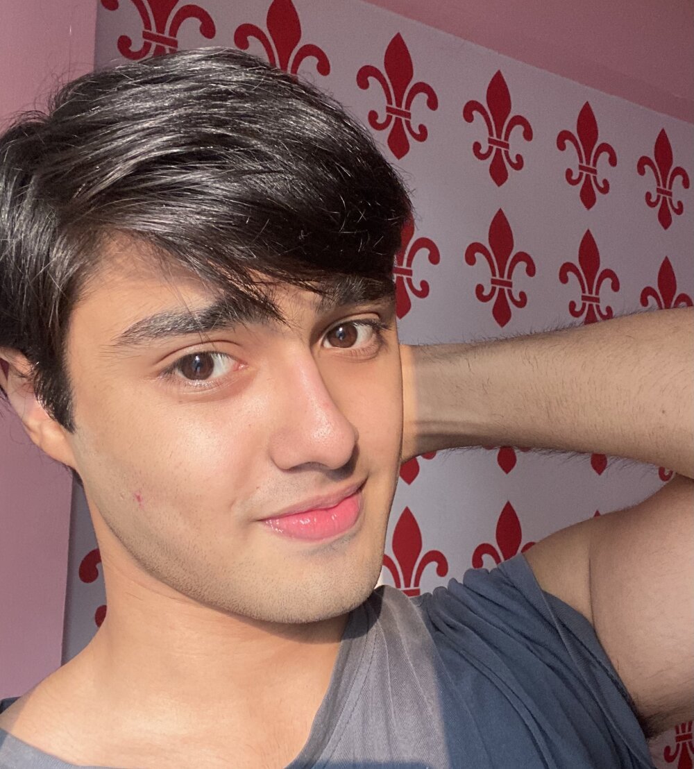 rocco787876 from stripchat