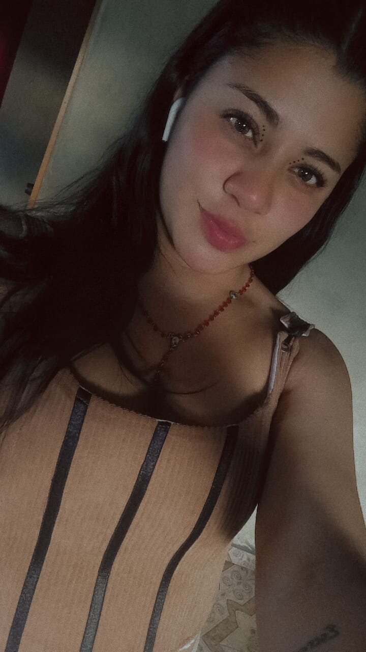 vanessa_queen_t