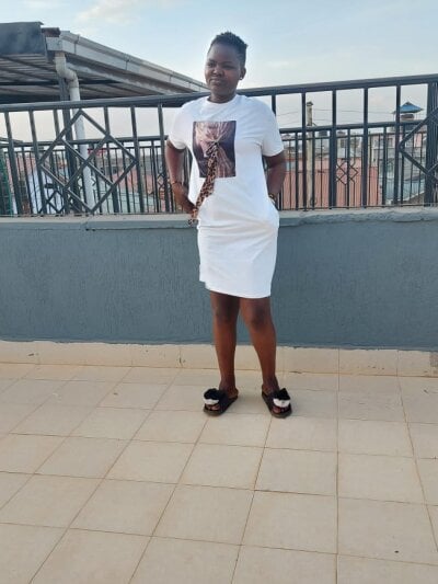 Tee_sly