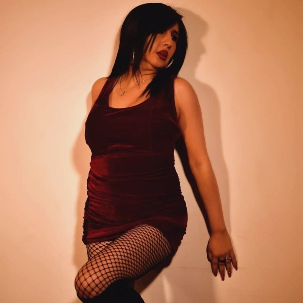 agataleoncm101 from stripchat
