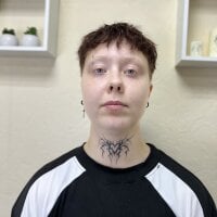 AmityHendry's Offline Chat Room