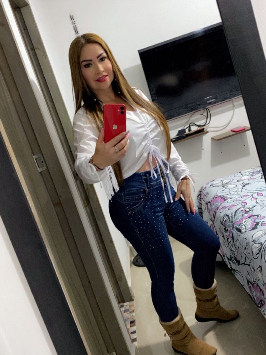 Ariana_Diosa profile